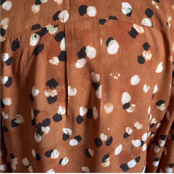 Cloth & Stone pattern button down long sleeve top. SZ Large - Picture 8 of 10